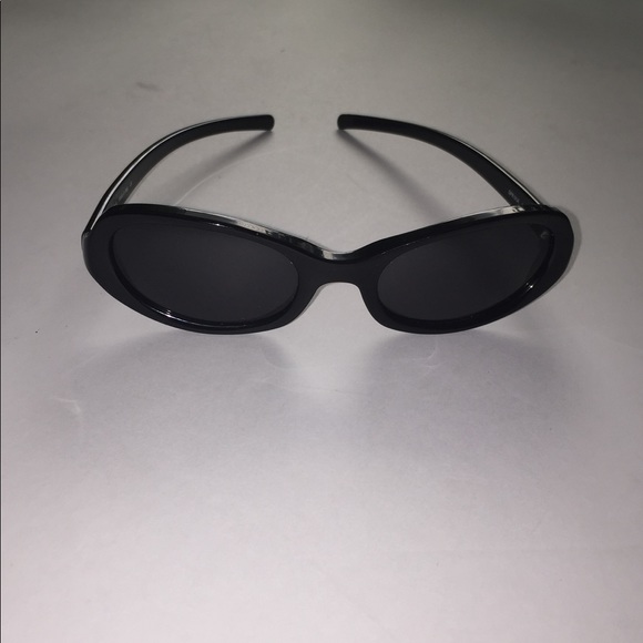 PRADA VINTAGE SUNGLASSES - Picture 2 of 6